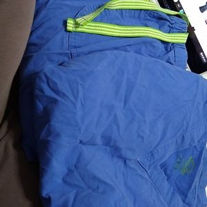 Iguana med scrub set